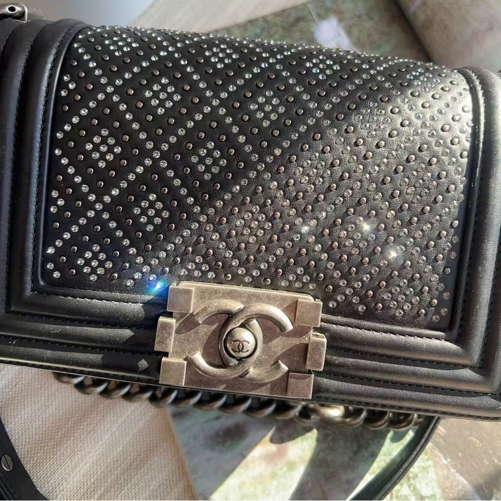 Chanel Diamond Studded Boy Bag Small 20 Chain - Picture 2 of 6